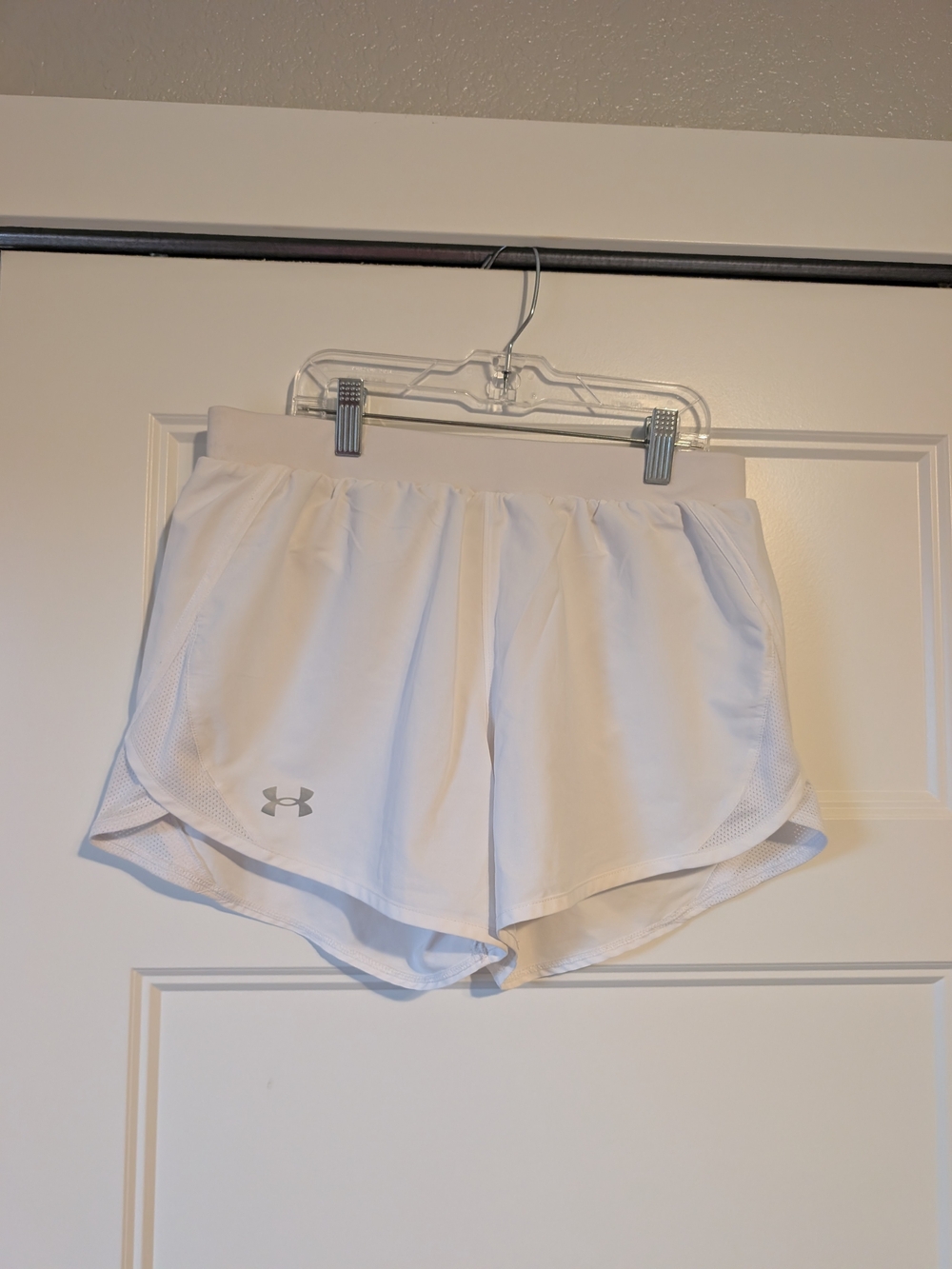 Under Armour White Women's Athletic Running Shorts